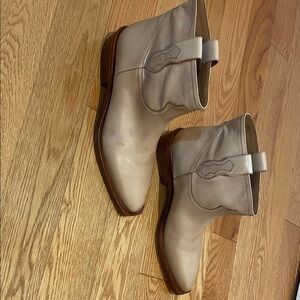 Stylish Tan Leather Ankle Boots